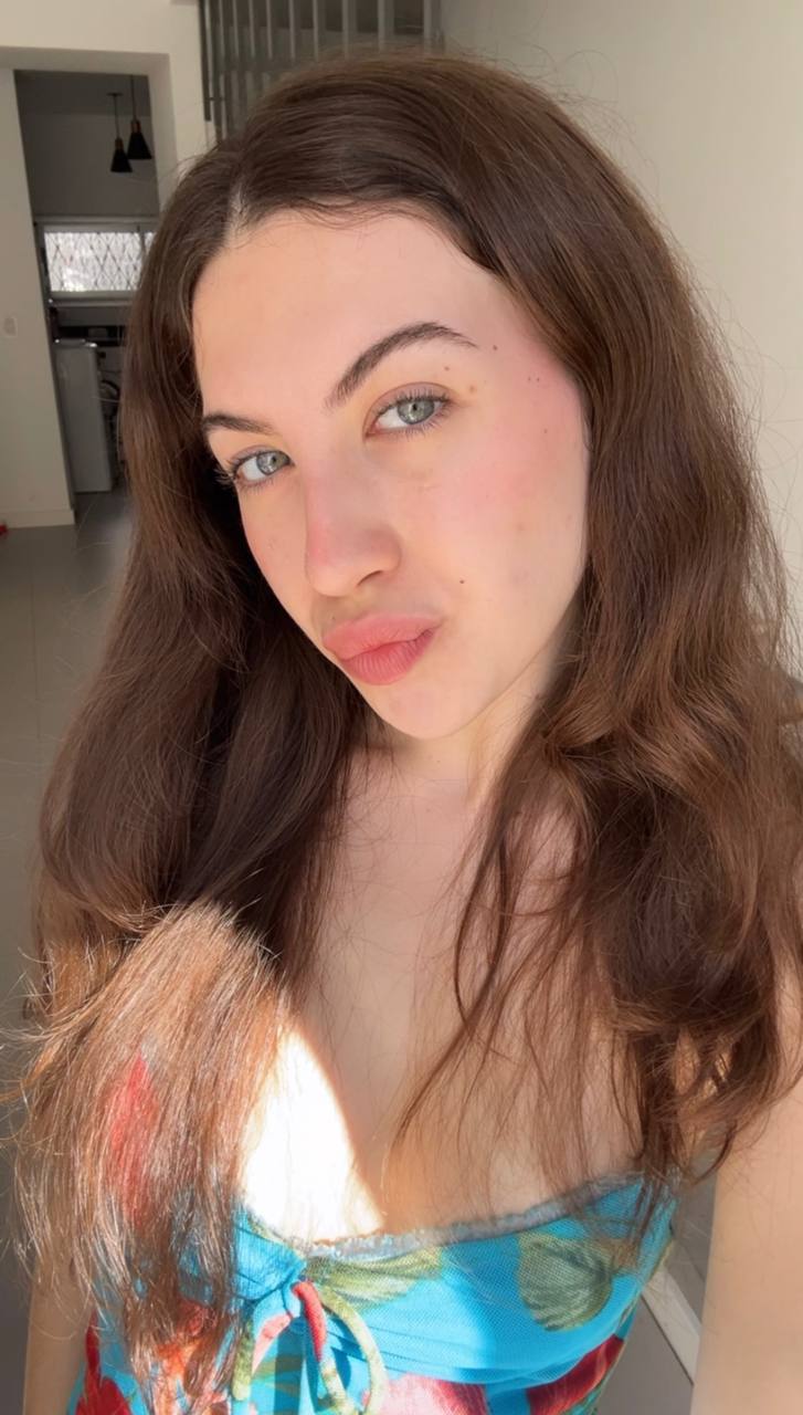 Nude girl Amber in Mudanjiang