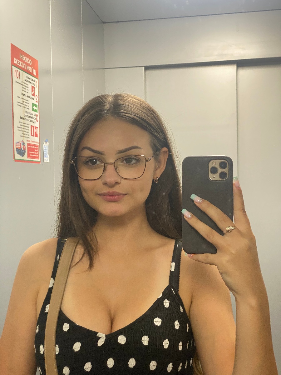 Sexy model Stacy in Mudanjiang